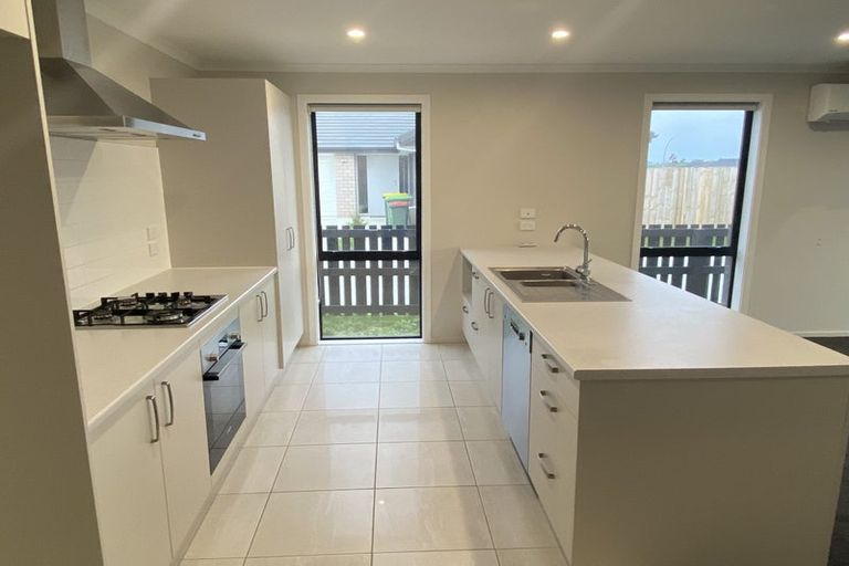 Photo of property in 34 Pragma Rise, Rototuna North, Hamilton, 3210