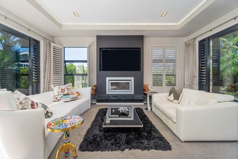 Photo of property in 8 Sara Way, Whitianga, 3510