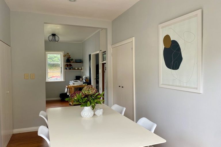 Photo of property in 129 Onslow Road, Khandallah, Wellington, 6035