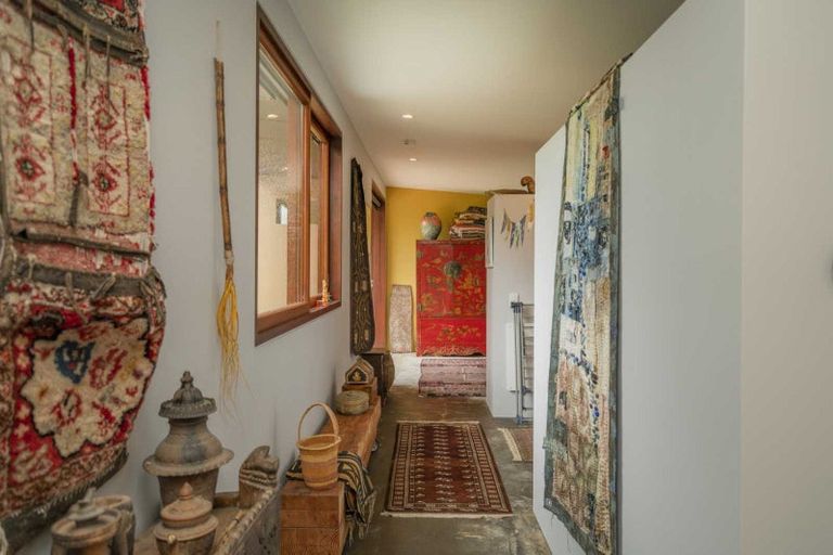 Photo of property in 19 Victoria Street, Coromandel, 3506