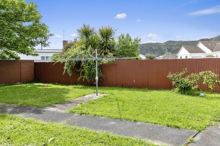 Photo of property in 81 Cambridge Terrace, Waterloo, Lower Hutt, 5011