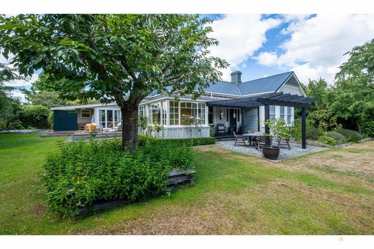 Photo of property in 22 Mckenzie Street, Geraldine, 7930