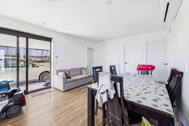 Photo of property in 6 Banks Street, Marfell, New Plymouth, 4310