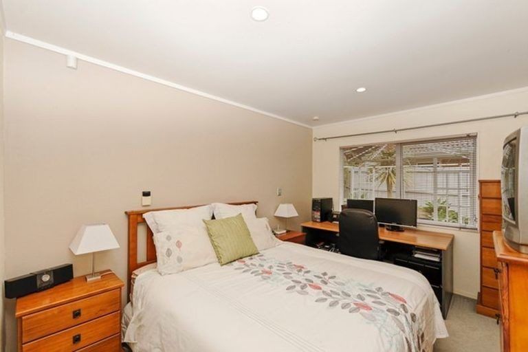 Photo of property in 22 Millstream Drive, Henderson, Auckland, 0610