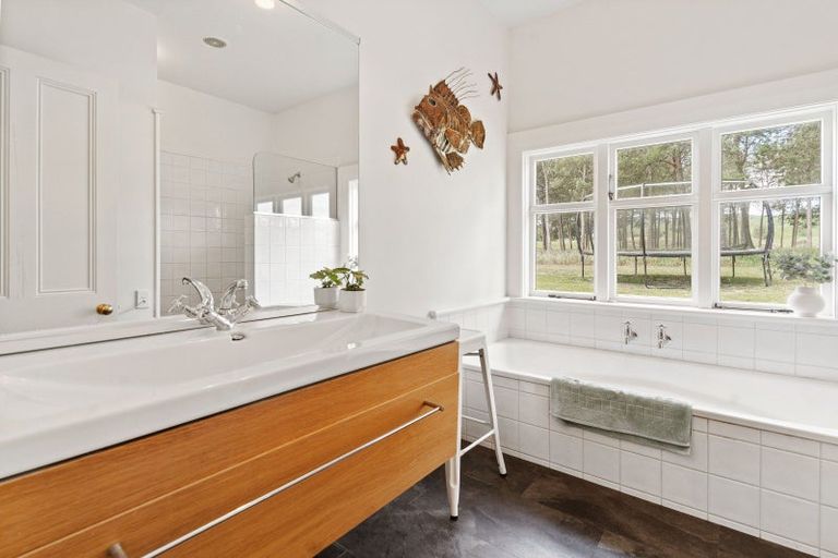 Photo of property in 784 Ponatahi Road, Martinborough, Carterton, 5792