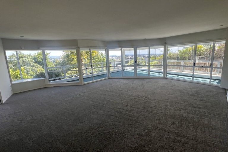 Photo of property in 1/2a Cracroft Terrace, Cashmere, Christchurch, 8022