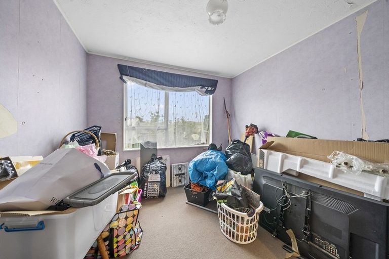 Photo of property in 16 Buccaneer Place, Grenada Village, Wellington, 6037