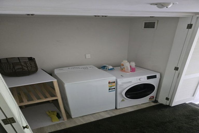 Photo of property in 5 Springfield Terrace, Kelburn, Wellington, 6012