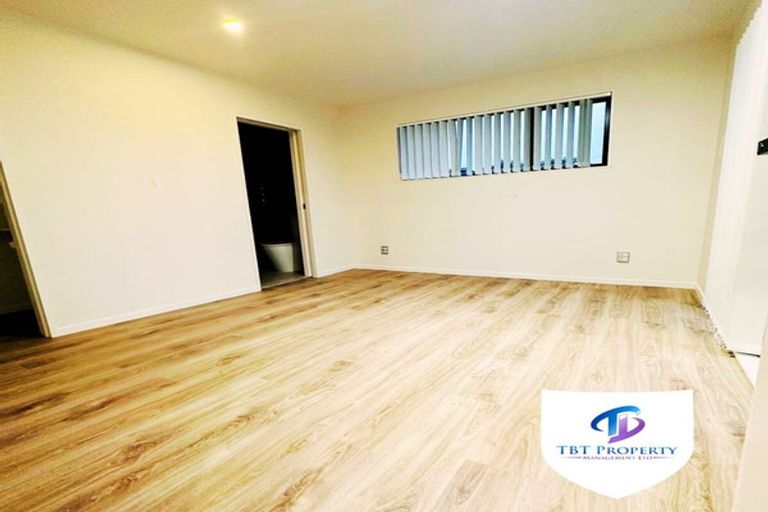 Photo of property in 24b Friedlanders Road, Manurewa, Auckland, 2102