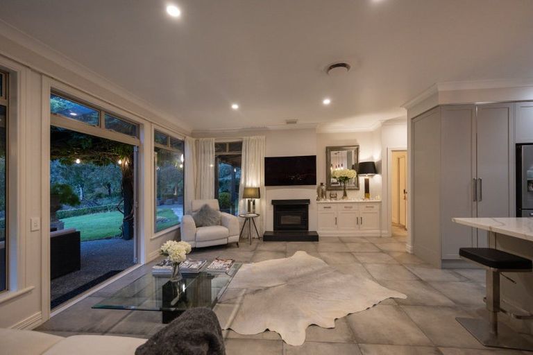 Photo of property in 274 Polson Hill Drive, Aokautere, Palmerston North, 4471