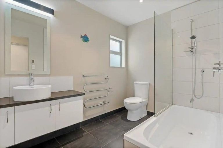 Photo of property in 27 Matheson Road, Red Beach, 0932