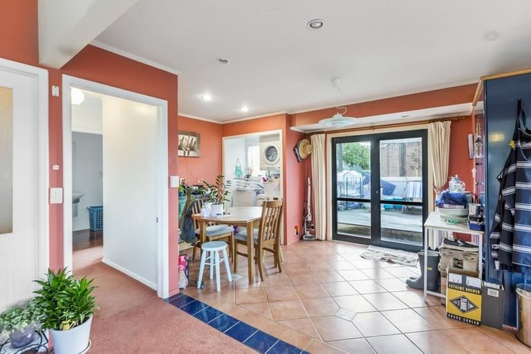 Photo of property in 54 Brightside Road, Stanmore Bay, Whangaparaoa, 0932