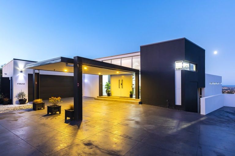 Photo of property in 12 Harry Ell Drive, Cashmere, Christchurch, 8022