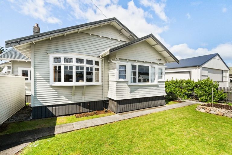 Photo of property in 16 Zealandia Street, Kensington, Whangarei, 0112