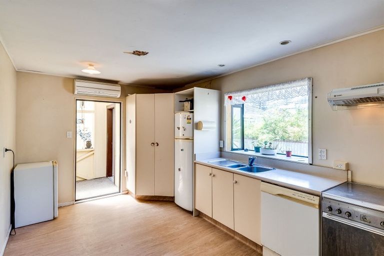 Photo of property in 100 Waghorne Street, Ahuriri, Napier, 4110