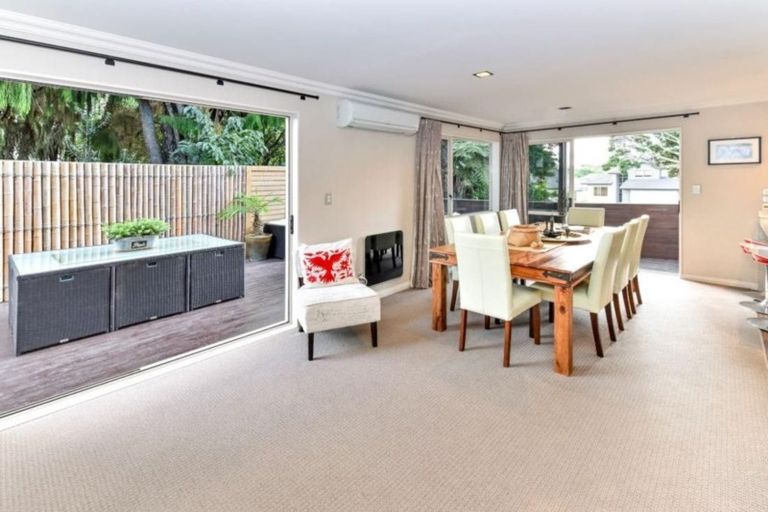 Photo of property in 20 Glenross Drive, Wattle Downs, Auckland, 2103