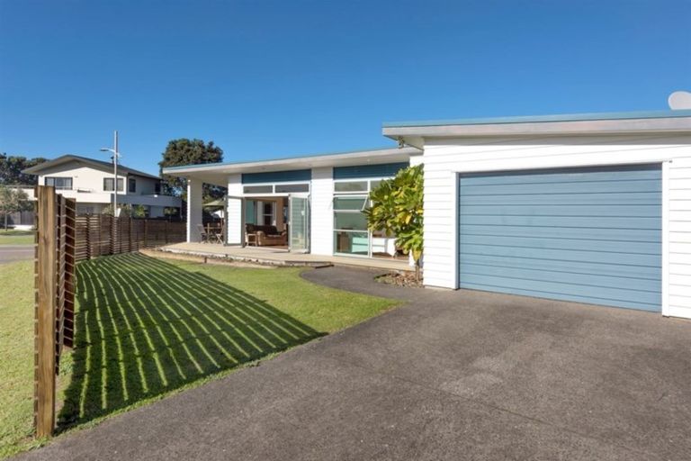 Photo of property in 2 Oceanair Drive, Pauanui, Hikuai, 3579