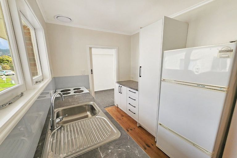 Photo of property in 10 Amberley Grove, Hutt Central, Lower Hutt, 5010