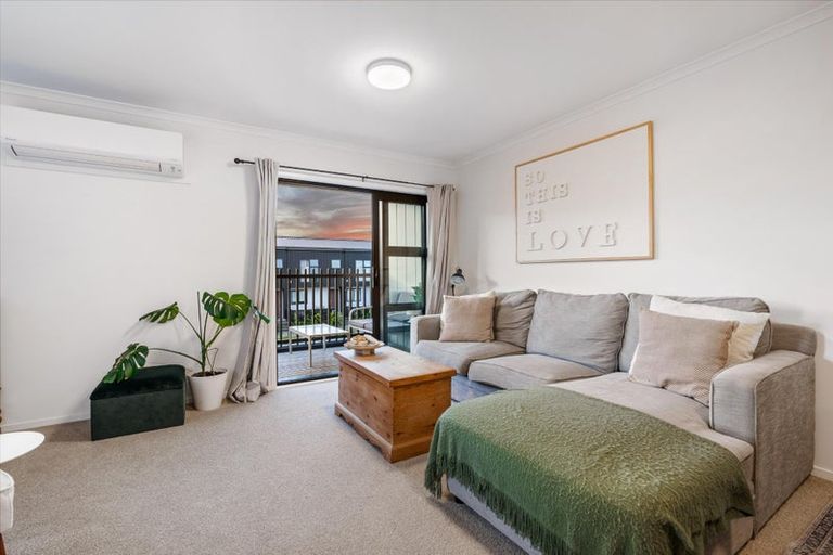 Photo of property in 41 Kauri Amber Road, Westgate, Auckland, 0614