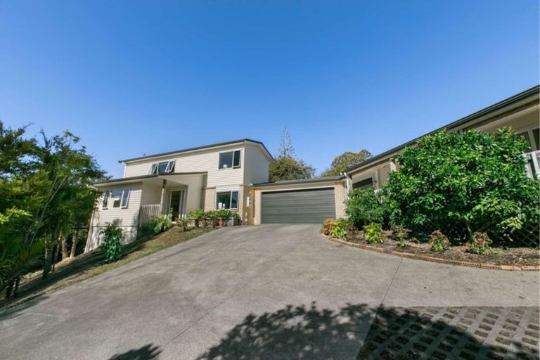 Photo of property in 67a Beach Haven Road, Beach Haven, Auckland, 0626