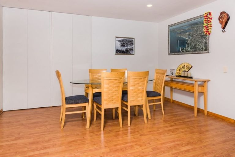 Photo of property in 52a Heathcote Road, Castor Bay, Auckland, 0620