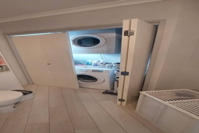 Photo of property in 2/925 Whangaparaoa Road, Manly, Whangaparaoa, 0930