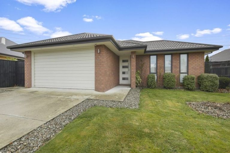 Photo of property in 9 Little Oaks Drive, Yaldhurst, Christchurch, 8042