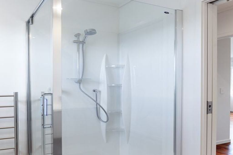 Photo of property in 1/17 Waipa Street, Birkenhead, Auckland, 0626