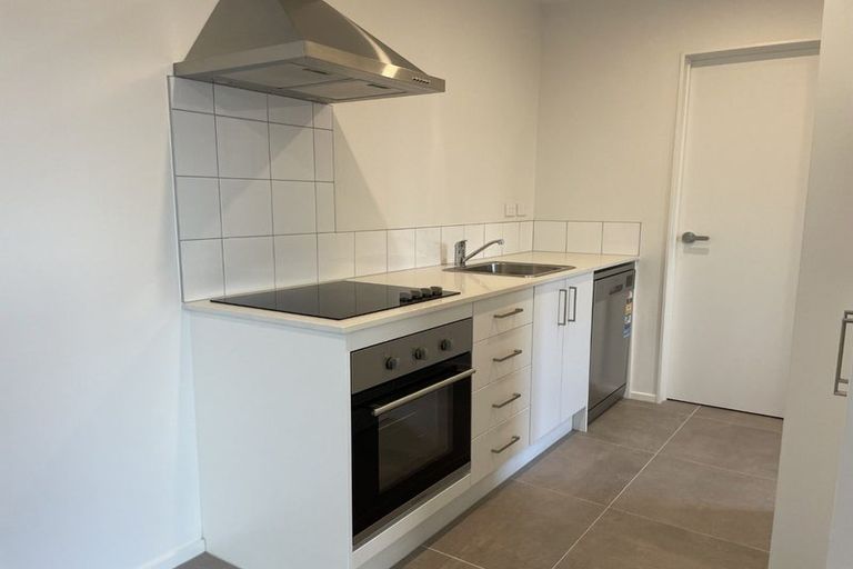 Photo of property in 104/28c Eileen Newey Place, Henderson, Auckland, 0612