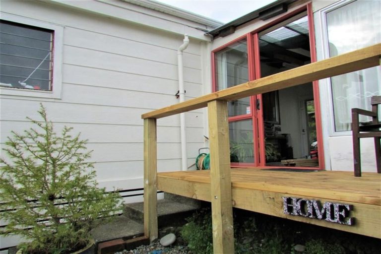 Photo of property in 5 Ross Street, Dunollie, Runanga, 7803