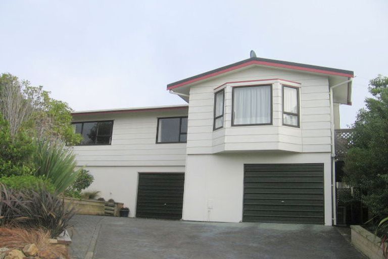 Photo of property in 8 Pump Lane, Whitby, Porirua, 5024