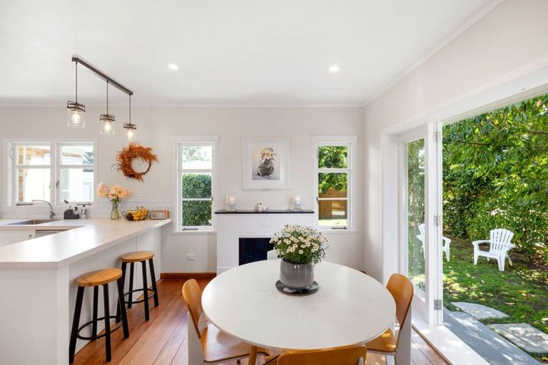 Photo of property in 79 Shakespeare Street, Leamington, Cambridge, 3432