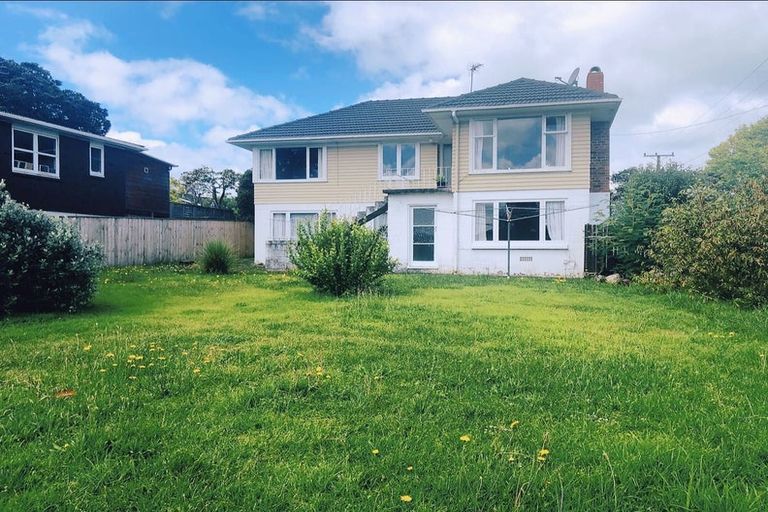 Photo of property in 3 Trinidad Road, Sunnynook, Auckland, 0620