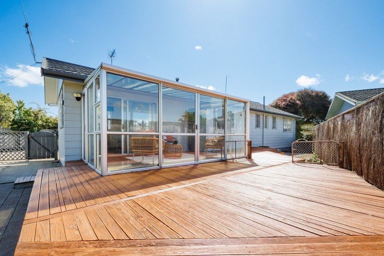 Photo of property in 8 Paradise Place, Milson, Palmerston North, 4414