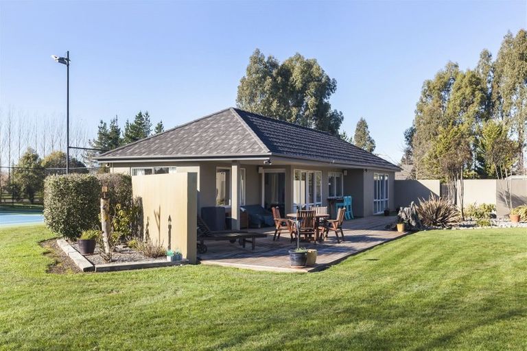 Photo of property in 180 Flaxton Road, Rangiora, 7691