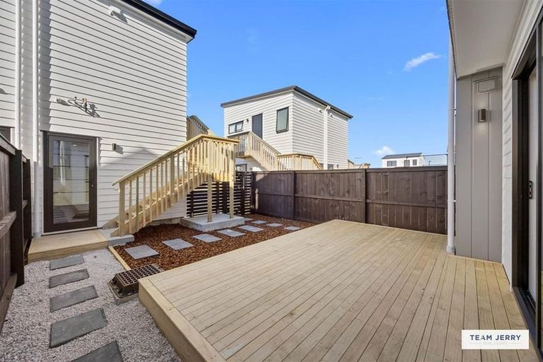 Photo of property in 30 Whare Kauri Road, Papakura, 2110