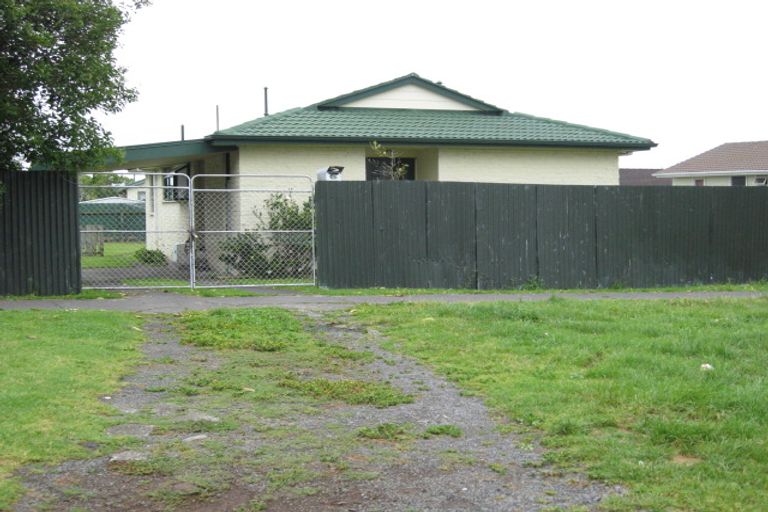 Photo of property in 65 Hall Avenue, Mangere, Auckland, 2022