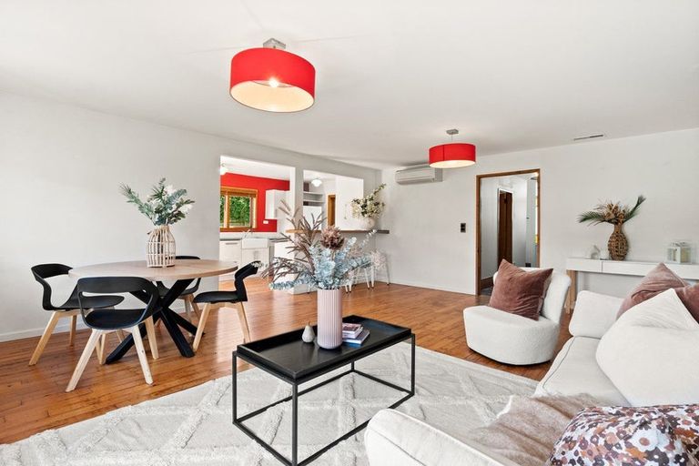 Photo of property in 19 Mavora Road, Lake Hayes, Queenstown, 9304