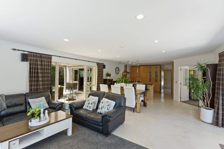 Photo of property in 6 Rae Lane, Paraparaumu Beach, Paraparaumu, 5032