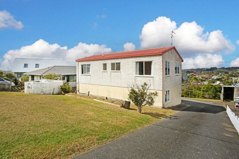 Photo of property in 67 Ardern Avenue, Stanmore Bay, Whangaparaoa, 0932
