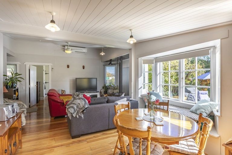 Photo of property in 14 Owen Street, Tikokino, Waipawa, 4273