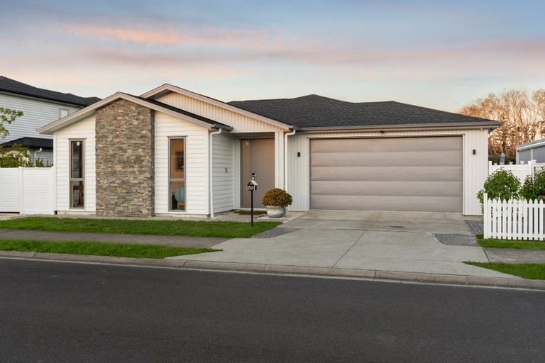 Photo of property in 45 Johns Creek Crescent, Silverdale, 0932