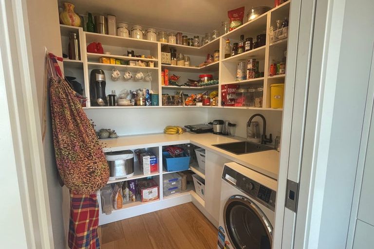 Photo of property in 14 Beachman Grove, Hilltop, Taupo, 3330