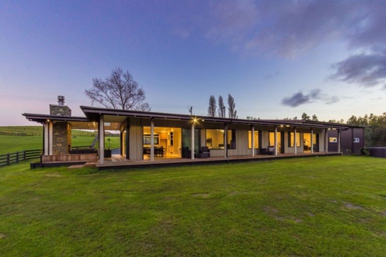 Photo of property in 331 Pukapuka Road, Pohuehue, Warkworth, 0983