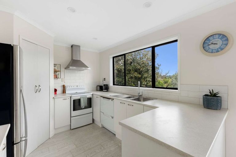 Photo of property in 12 Ash Place, Whalers Gate, New Plymouth, 4310
