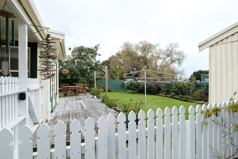 Photo of property in 16 Perry Street, Mangapapa, Gisborne, 4010