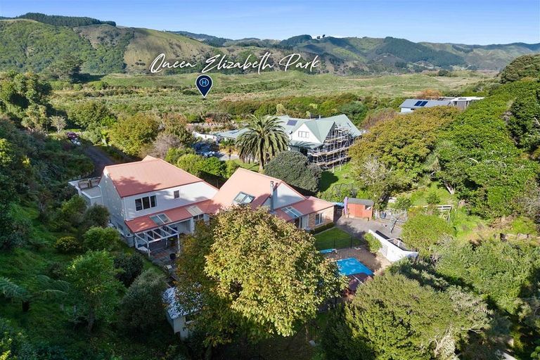 Photo of property in 6 Southleigh, Raumati South, Paraparaumu, 5032