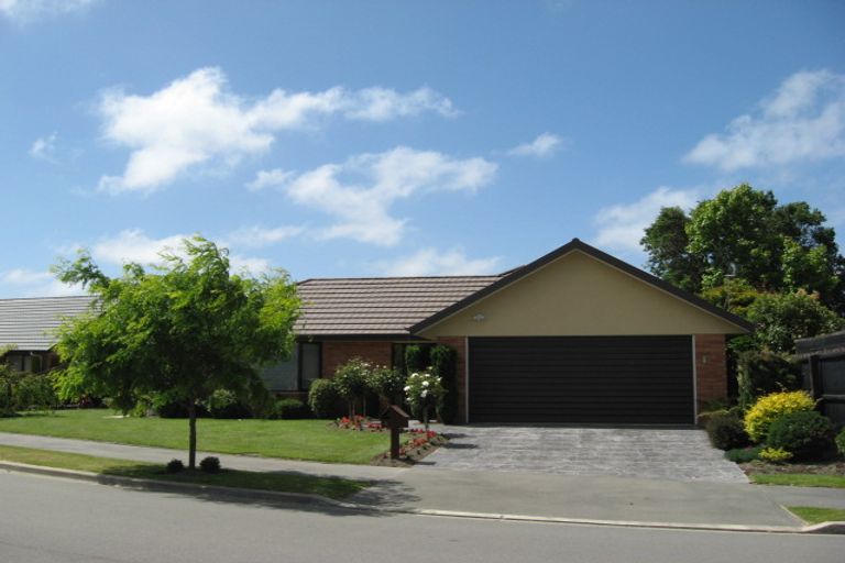 Photo of property in 2 Chesterfield Mews, Russley, Christchurch, 8042