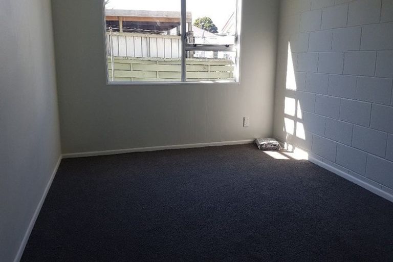 Photo of property in 46 Awamutu Grove, Waiwhetu, Lower Hutt, 5010