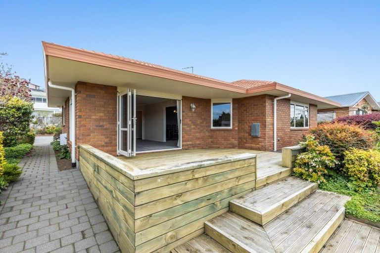 Photo of property in 18 Ashmore Drive, Frankleigh Park, New Plymouth, 4310
